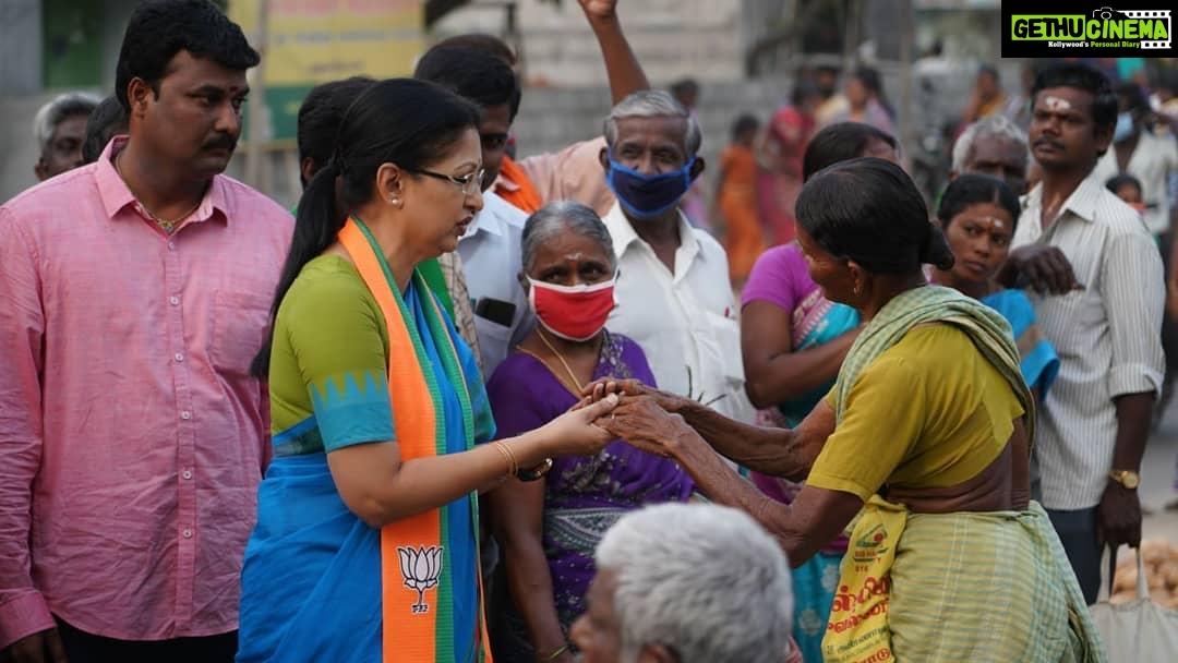 Gautami Instagram - இன்று (28-03-2021 ) மொடக்குறிச்சி சட்டமன்றத் தொகுதி பாஜக வேட்பாளர், திருமதி. Dr. C. சரஸ்வதி அவர்களை ஆதரித்து அவல்பூந்துறை, கஸ்பாபேட்டை , மொடக்குறிச்சி, எழுமாத்தூர், கணபதிபாளையம் ஆகிய பகுதிகளில் தாமரை சின்னத்தில் வாக்களிக்கும்படி பரப்புரை செய்தேன். பாஜக சொந்தங்களுடன் தேசிய ஜனநாயகக் கூட்டணித் தொண்டர்களும் பெருமளவில் கலந்து கொண்டனர். #drcsaraswathi #Modakkurichi #வாக்களிப்போம்_தாமரைக்கே #BJP #AIADMKFOR2021 #TNElection2021 @bjp4india @bjp4tamilnadu @narendramodi @amitshahofficial @jpnaddaofficial @gkishanreddyofficial @blsanthoshofficial @ctravi @general_vksingh @ponguleti_sudhakar_reddy @murugan_tnbjp
