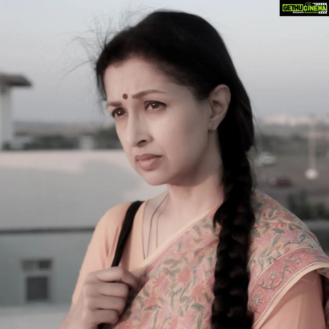 Gautami Instagram - Sunday...work day...or off day? I'm a workaholic π
but love my relax day! So I can get back to work better and brighter!! #sundmad #sundays #relaxtime #lazysunday #staysafe #stayhappy
