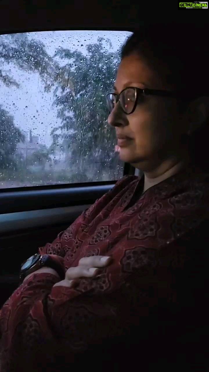 Gautami - 3.3K Likes - Monsoon times... Rain 🌧️ wind 🌬️ and long winding roads... Peace ❤️ Happiness always
