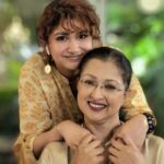 Gautami Instagram - Hope everyone’s enjoying the summer with their family like I am with my daughter 🥰 But also not staying out in the sun too long either! Tag your family and your summer plans in the comments 🌤️