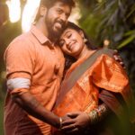 Gayathri Yuvraaj Instagram – The most valuable gift God has given me is you! Love you @yuvi_smart 💕👫👨‍👩‍👦🤰

Makeover @saranyamakeoverartistry 
Camera 📷 @karthikha_photography 
  @styl_by_prathi 
  @kavinilavan_filmmaker

#37weekscompleted #expectingsoon👶🏻👣❤️❤️ #🤗