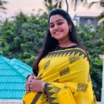 Gayathri Yuvraaj Instagram - Nothing you wear is more important than your smile 😊 Sri Hanuman tex Online shopping Wedding sarees & Fancy sarees Address: KVP Complex Elampillai -637502 WhatsApp: 8825887885 , 6383571900