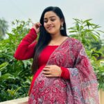 Gayathri Yuvraaj Instagram - Carrying a baby is the most rewarding experience a woman can enjoy.” 🤰💕 👗 @hamsini_boutique 📸 @shot_by_chitti
