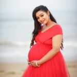 Gayathri Yuvraaj Instagram - ❤️❤️ Makeup @kalaiartistry Dress 👗 @baby_propshop Photographer @haran_official_