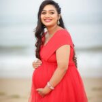 Gayathri Yuvraaj Instagram - ❤️❤️ Makeup @kalaiartistry Dress 👗 @baby_propshop Photographer @haran_official_