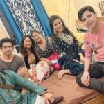 Gehana Vasisth Instagram - It’s all about last night … We did ganpati Bappa darshan at ruks’s home … n dil se bohot sukoon mila .. . . . . #jaiganesh #ganpati #mum_ganpati #ganpatidecoration #ganpati_pic #ganpatipule #undanganpati #jalloshganpatibappachyaaagmanacha #ganpatiphotography #puneganpati #ganpati_bappache_sundar_rup #ganpatibappamoriya #ganpatibappamorya_official #kalachowkichamahaganpati #ganpatidarshan #ganpati2017 #dagdushethganpati #ganpati2019 #ganpati2018 #ganpaticlickart #mumbai_ganpati_official #ganpatibappamoraya #ganpatibapamorya #mumbaiche_ganpati #ganpati_bappa_clickography #ganpatimajhabappa #gehanavasisth