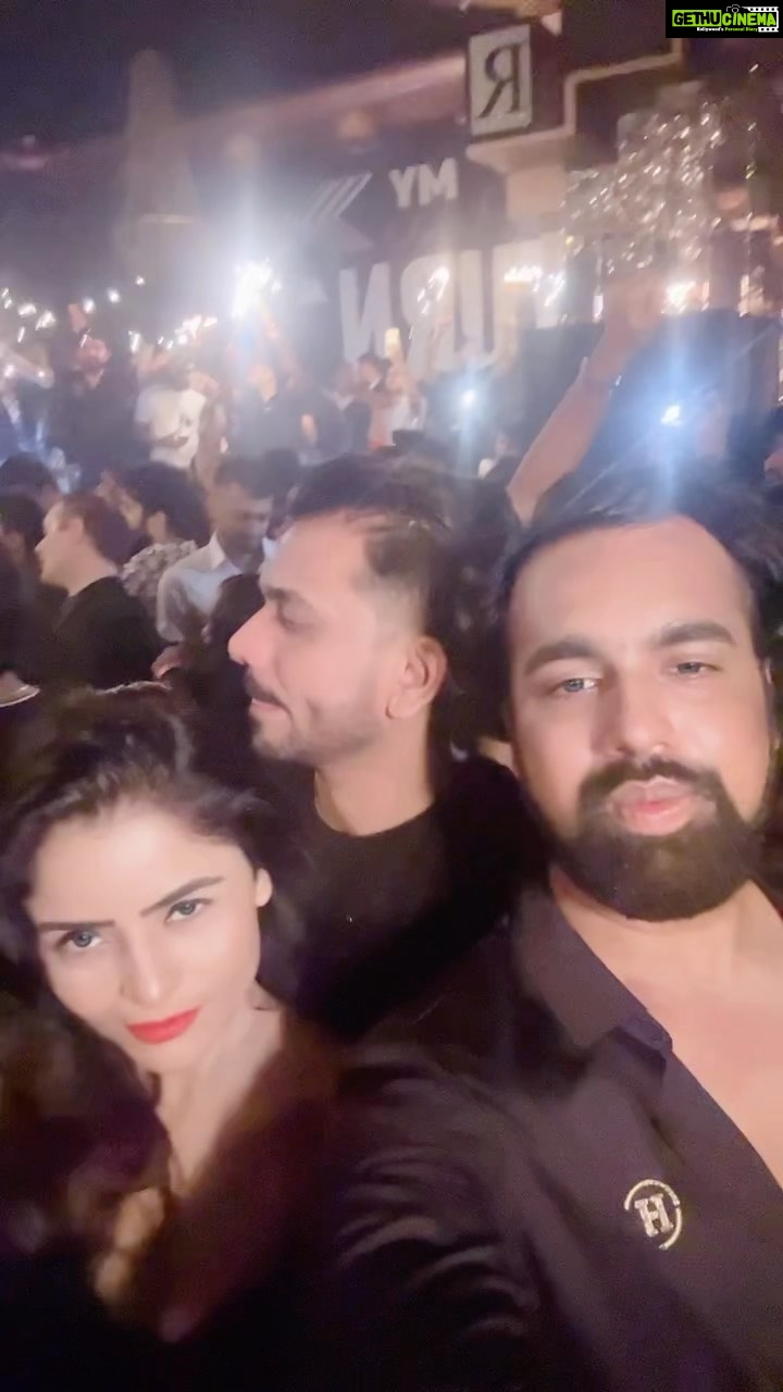 Gehana Vasisth Instagram - Celebrated friendship day like a pro with my very old friends … . . #reels #reelsinstagram #instagram #trending #viral #explore #love #instagood #explorepage #tiktok #reelitfeelit #india #follow #photography #fyp #reel #instadaily #followforfollowback #reelsvideo #likeforlikes #like #fashion #memes #foryou #reelkarofeelkaro #music #o #insta #instagramreels #gehanavasisth