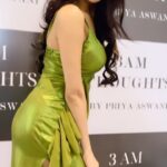 Gehana Vasisth Instagram – Dhindhora baje re ….
.
.
.
#reels #reelsinstagram #instagram #trending #viral #explore #love #instagood #explorepage #tiktok #reelitfeelit #india #follow #photography #fyp #reel #instadaily #followforfollowback #reelsvideo #likeforlikes #like #fashion #memes #foryou #reelkarofeelkaro #music #o #insta #instagramreels #gehanavasisth St. Regis Hotel