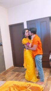 Gehana Vasisth Instagram - Mai chhichori aur gaurav Maha chhichhora 😂😂😂
Shot for @_desiflix app with my fav gaurav ..
.
.
.
.
#reels #reelsinstagram #instagram #trending #viral #explore #love #instagood #explorepage #tiktok #reelitfeelit #india #follow #photography #fyp #reel #instadaily #followforfollowback #reelsvideo #likeforlikes #like #fashion #memes #foryou #reelkarofeelkaro #music #o #insta #instagramreels #gehanavasisth