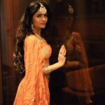 Gehana Vasisth Instagram – Sawan maas ki dher sari shubhkamnaye 
jai shree mahakal 
.
.
#jaishreemahakal #sawanaayahai #shravan #shravanmonth #gehnavasisth