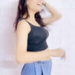 Gehana Vasisth Instagram – Meri Ek aur film release ho Gai yahooooo …
So dosto to watch amazing films plz subscribe 
www.showx.app
.
.
@showxapp .
.
#gehanavasisth #dancereels #reelsindia #reelsvideo #reelsviral #trendingreels #trendingsongs #croptop #jeans #hippy #happy
