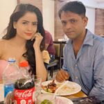 Gehana Vasisth Instagram - M lucky to have u all as my friends … Sometimes I feel what I hv earnt then I calculate u all and I realise that m a billionaire… . I must say it was. Great evening …. . . #friendship #friendshipgoals #friends #evening #dinner #food #icecream #naturals #love #shoot #artist #actress #ott #director #happy #success