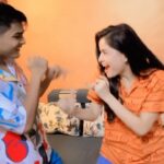 Gehana Vasisth Instagram - Bhole baba de do note chhapne ki machine .. #bholebaba #bholenath🙏 #bholebabakijai #gehanavasisth #reelsinstagram #reelsvideo #reelsindia #trendingreels #hit