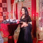 Gehana Vasisth Instagram - Video from last night event … . . #gehanavasisth #event #reelsinstagram #reelsvideo #hit #trendingreels #trendingsongs Mumbai, Maharashtra