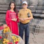 Gehana Vasisth Instagram – Jai bholenath…
Mai aur mere pita ji at trimbakeshwar mandir …
#gehanavasisth #trimbakeshwar #mandir #temple #jaibholenath Trimbakeshwar Shiva Temple