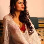 Gehana Vasisth Instagram - I don’t know why but m feeling very romantic .. . . #gehanavasisth #love #like #followforfollowback #instagood #instagram