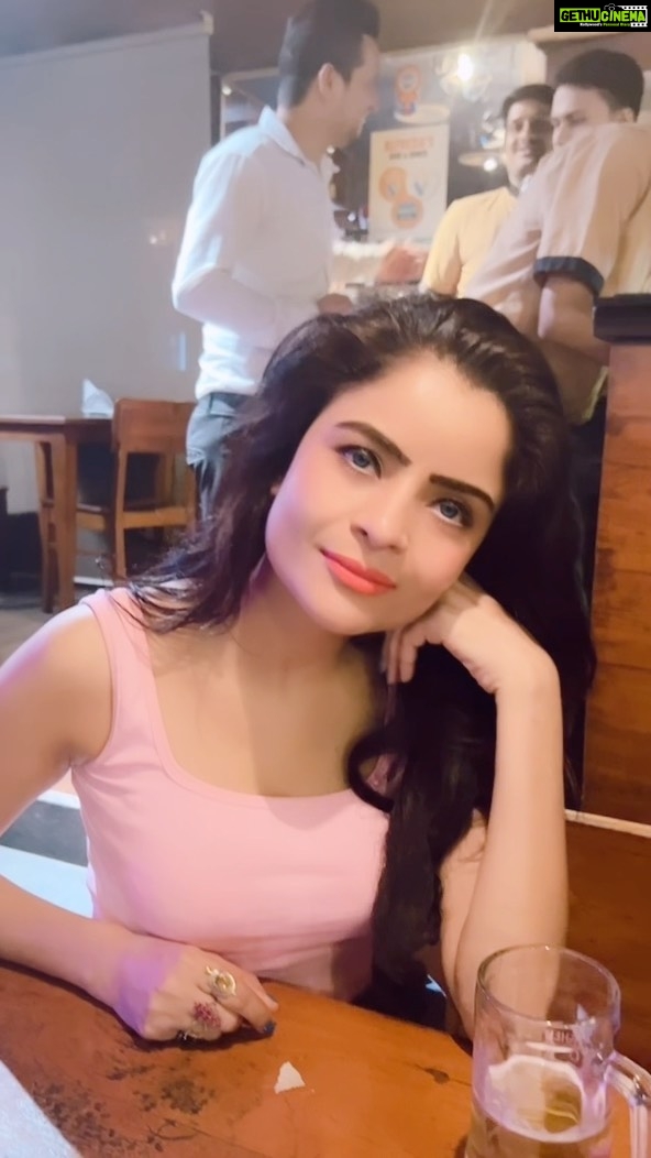 Gehana Vasisth Instagram - @badboyshah .. #badshah #gehanavasisth #reels #reelsinstagram #trendingreels