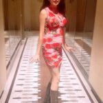 Gehana Vasisth Instagram - Badly bloated and damn drunk..