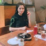 Gehana Vasisth Instagram – Let’s hv some chocolate n ice cream together 💋💋👅👅..
.
.
.
#icecream #chocolate #love #icecreamlover #flavour #kiss India