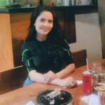 Gehana Vasisth Instagram – Let’s hv some chocolate n ice cream together 💋💋👅👅..
.
.
.
#icecream #chocolate #love #icecreamlover #flavour #kiss India