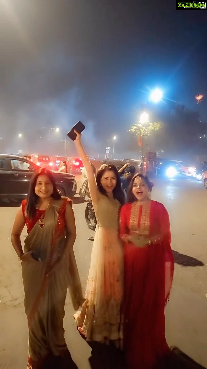 Gehana Vasisth Instagram - Happy Deepawali …. #reels #reelsinstagram #instagram #trending #viral #explore #love #instagood #explorepage #tiktok #reelitfeelit #india #follow #photography #fyp #reel #instadaily #followforfollowback #reelsvideo #likeforlikes #like #fashion #memes #foryou #reelkarofeelkaro #music #o #insta #instagramreels #gehanavasisth