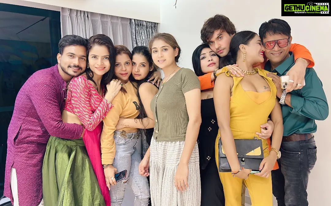 Gehana Vasisth Instagram - Hiral house Diwali party β₯οΈππ§Ώπ‘ Mumbai, Maharashtra