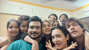 Gehana Vasisth Instagram - Last night had great party at Pooja’s place … seriously it was an awesome time …
.
.
.

#trending #viral #instagram #love #explorepage #explore #instagood #fashion #follow #tiktok #like #likeforlikes #followforfollowback #photography #india #trend #instadaily #memes #music #style #trendingnow #reels #foryou #likes #photooftheday #model #beautiful #bollywood #bhfyp #gehanavasisth