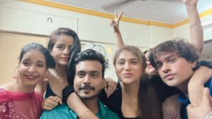 Gehana Vasisth Instagram - Last night had great party at Pooja’s place … seriously it was an awesome time …
.
.
.

#trending #viral #instagram #love #explorepage #explore #instagood #fashion #follow #tiktok #like #likeforlikes #followforfollowback #photography #india #trend #instadaily #memes #music #style #trendingnow #reels #foryou #likes #photooftheday #model #beautiful #bollywood #bhfyp #gehanavasisth