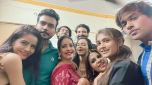 Gehana Vasisth Instagram - Last night had great party at Pooja’s place … seriously it was an awesome time …
.
.
.

#trending #viral #instagram #love #explorepage #explore #instagood #fashion #follow #tiktok #like #likeforlikes #followforfollowback #photography #india #trend #instadaily #memes #music #style #trendingnow #reels #foryou #likes #photooftheday #model #beautiful #bollywood #bhfyp #gehanavasisth
