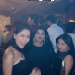 Gehana Vasisth Instagram - Party with my gang … . . . .#party #music #love #dj #dance #birthday #instagood #wedding #fun #friends #nightlife #happy #like #photography #photooftheday #club #hiphop #partytime #instagram #events #event #fashion #bhfyp #follow #food #drinks #bar #techno #summer #gehanavasisth