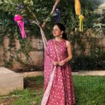 Giaa Manek Instagram - Happy Deepavali ! Love and light ✨🪔. . . . #diwali2023 #festive #festivewear #ootdfashion