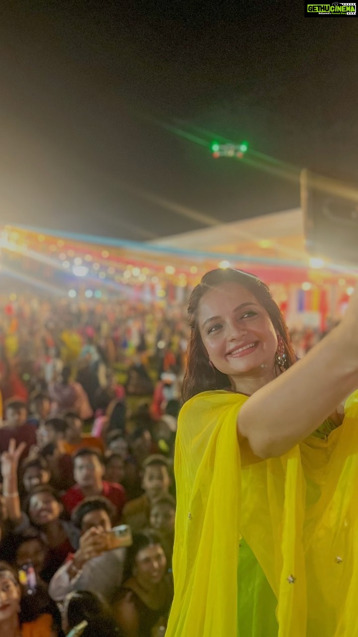 Giaa Manek Instagram - Thank you Raipur ! I had a blast ..❤️. #navrati #event