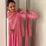 Giaa Manek Instagram - Life is a mirror ! Be kind ..💖