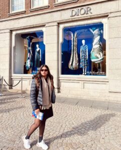 Grace Antony Instagram - The less I care, The happier I am..🍭
.
.
.
.
#amsterdam #netherlands #graceantony #travel #traveling