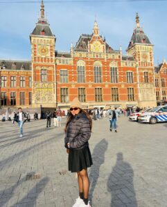 Grace Antony Instagram - The less I care, The happier I am..🍭
.
.
.
.
#amsterdam #netherlands #graceantony #travel #traveling