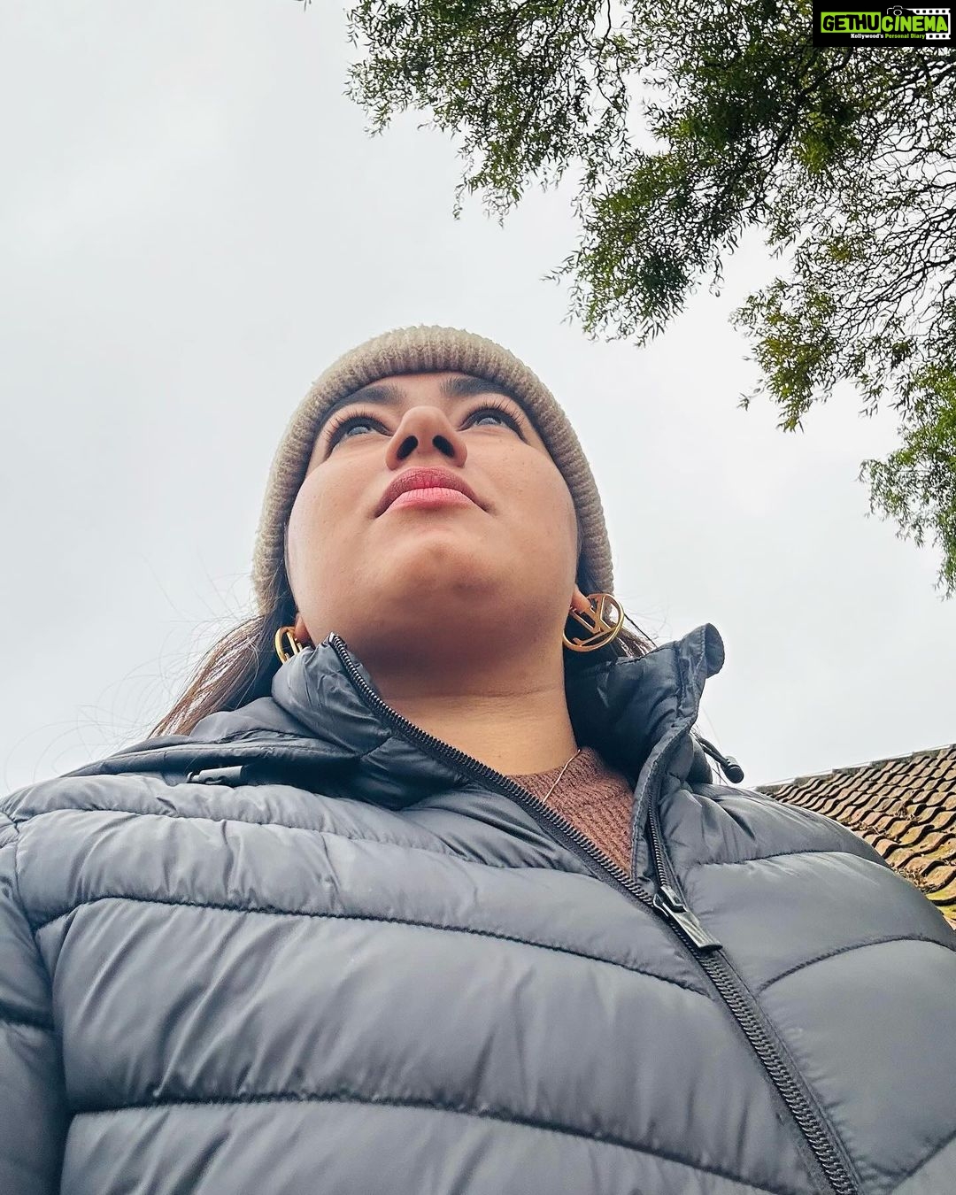 Grace Antony Instagram - Bliss 🪻💚 . . . . #amsterdam #amsterdamlife #netherlands #netherlands🇳🇱 #graceantony