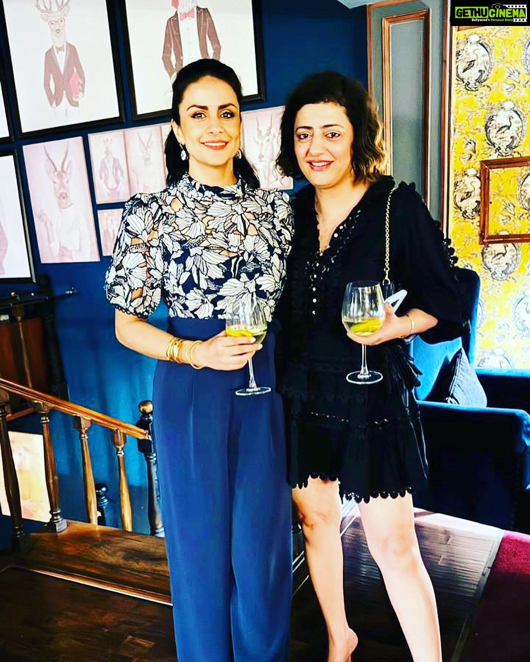 Gul Panag Instagram - My #mondaymotivation this week is @chauhanrachna07 . Firstly, congratulations again on becoming COO of Kiwitech. She is one of the youngest women, if not the youngest, to rise to this position in a major tech firm. Rachna is living proof of the fact that you can work hard and have it all. And she does work bloody hard. Constantly pushes the envelope and raises the bar for what women can achieve ( in a world where glass ceilings, still exist )and aspire for. And no matter how busy she is, or how hard a day she’s having, she always finds time to reply to messages,( and the replies are long and polite, even when a short one would suffice). She’s always present in the moment. Which is another way of looking at how one prioritises and compartmentalises they do things I feel we all need to safe guard in our lives. You’re such an inspiration Rachna❤️ .