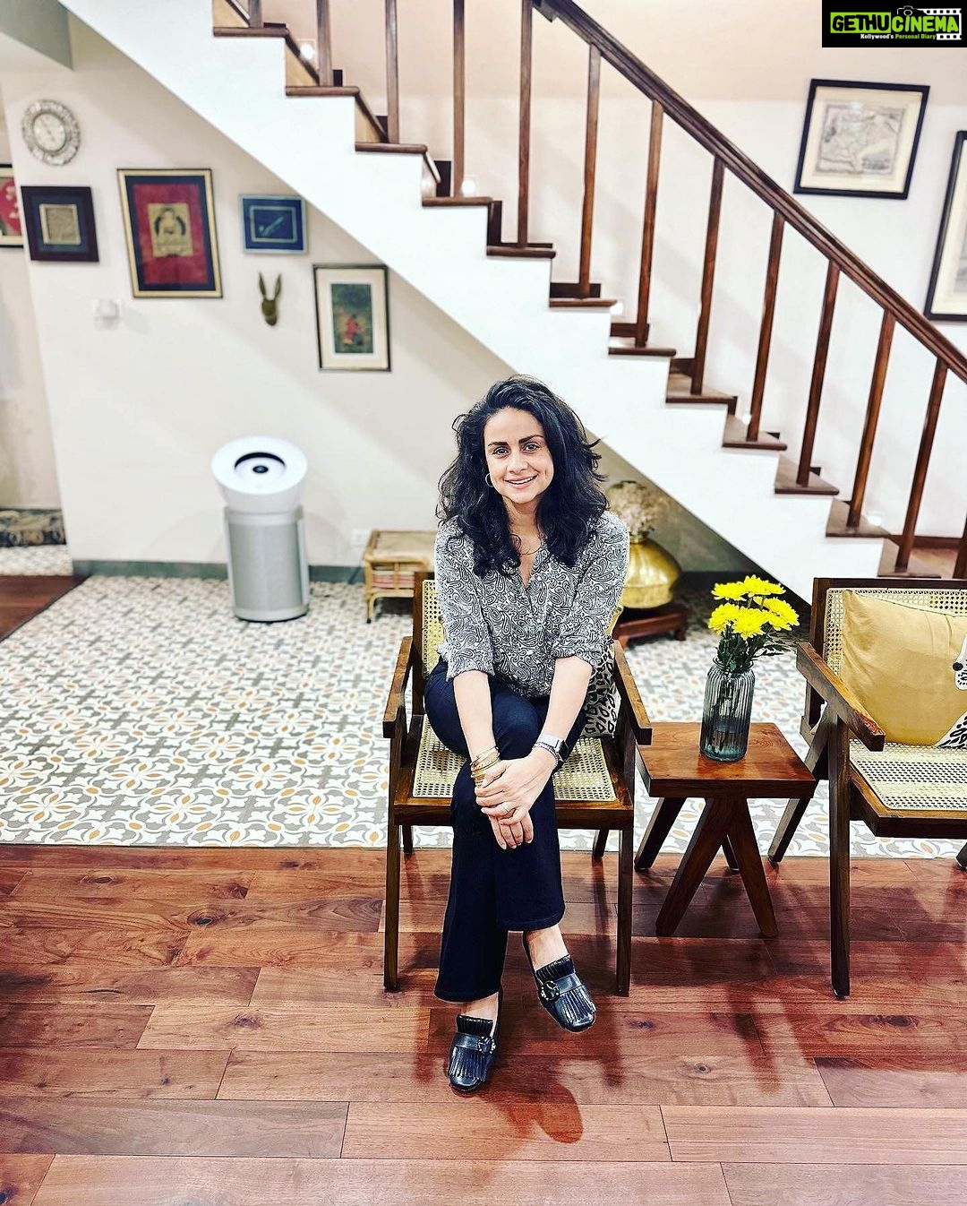 Gul Panag Instagram - And then inevitably , in the wake of the festive season, is the poor air quality. Rising air pollution is now an annual and cyclic affair. With AQI in triple digits one is truly grateful to have clean air indoors. The new Dyson Purifier Big+Quiet with its 2x filter life and coverage of ~1100 sq ft is the ideal addition to one’s home, specially so at this time of the year. The superior airflow that covers the large open plan parts of the house makes clean air accessible and the ultimate luxury. With an auto mode, beeeze mode and night mode Dyson’s most energy efficient purifier is a silent magician in our home. And it’s super quiet ! Visit a @dyson_india store near you to enjoy a demo #gifted #Dyson #DysonIndia @dyson_india #DysonHome #DysonBigandQuiet