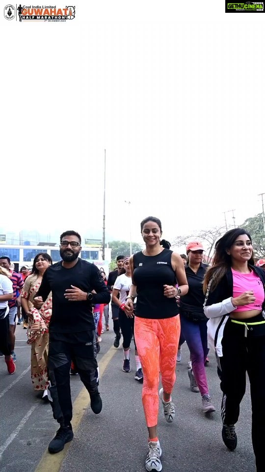 Gul Panag Instagram - Race Director @nishant_sportiz with our #goodwillambassador @gulpanag at the Fun Run at Guwahati. Communities will come together for Peace & Prosperity in the North East at @guwahatihalfmarathon on 3rd December 2023 . To Register visit - www.coalindiaguwahatihalfmarathon.in #cighm #procam #sportiz #indianarmy Guwahati Assam India