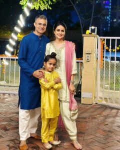 Gul Panag Instagram - Diwali is an opportunity to bring light into our lives through the the joy we get from spending time with family and friends. And sprucing up the dwelling!

Hope you all had a great Diwali. Wishing you all a very happy and prosperous New Year ahead. 🪔🪔🪔