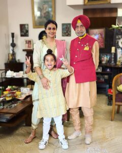 Gul Panag Instagram - Diwali is an opportunity to bring light into our lives through the the joy we get from spending time with family and friends. And sprucing up the dwelling!

Hope you all had a great Diwali. Wishing you all a very happy and prosperous New Year ahead. 🪔🪔🪔