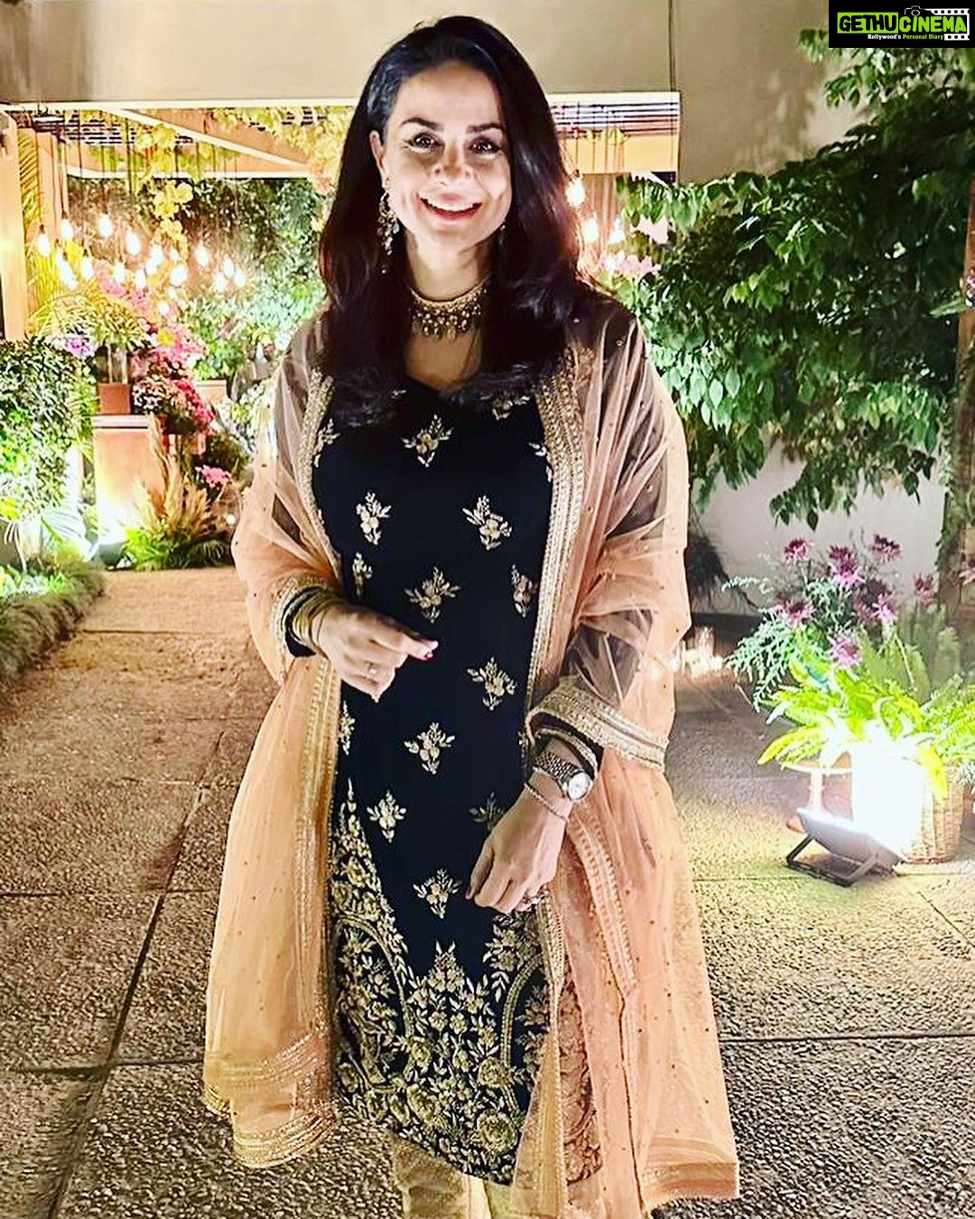 Gul Panag Instagram - The last of the wedding series. Featuring some action. I really like to go to places with my hair done up. And then by the end of the evening, I end up tying up my hair. So some people let their hair down. And I always start with my hair down . Anachronistic by most standards I suppose !! All outfits at this wedding are recycled. Except the one in the first picture. New suit, made remotely courtesy @simranpotnis . And it fit like a glove. All of those are between four and 24 years old. Including one borrowed. This suit purchase , is the first one since my brother @sherbirpanag got married. 😅 #sustainability and #sustainablefashion as my friend @figuramoda would say. A big thanks to @keeratkular and @simranpotnis and @sxnjxnx . You know why. 😅 And thank you @k.noo.sh for making this stunning suit without even meeting me once. ❤️❤️ And then for meeting me and feeding me the yummiest nicest stuff. 😋 😋😋😋😋 Delhi, India