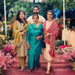 Gul Panag Instagram - The best part of a family wedding is the pictures one gets to take. Of course, not posing for said pictures is one thing all the men in the family have in common. 🙄 The struggle is real. My husband is happy to take pictures as long as he’s not in them. My brother and father don’t want to take pictures or be in them. But we women get our way, sometimes. 🧿🧿🧿🧿