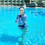 Gul Panag Instagram - I have a new swimsuit. Finally. #IYKYK . . . . 📸 @chauhanrachna07 Phuket, Thailand