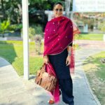 Gul Panag Instagram - There’s something magical about the weather, that I can’t quite describe. Not warm. Not cold. Just right. It’s the kind of weather you wait the whole year for. P.S. New suit. With 40 year old Dupatta belonging ( formerly) to my mother in law. This is the first time I have reverse engineered a suit from a Dupatta. And I’m really excited. 🤩 I know, the pros have been doing it forever, but it’s such a novelty for me. That, and wearing a suit . #NotetoSelf Must wear suits more often. Because I think, ਮੈਨੂ ਸੂਟ suit ਕਰਦਾ.😅 I love wearing suits. But never end up wearing them more than 7-8 times a year. Usually only on special occasions that justify ironing. 😅 Santushti