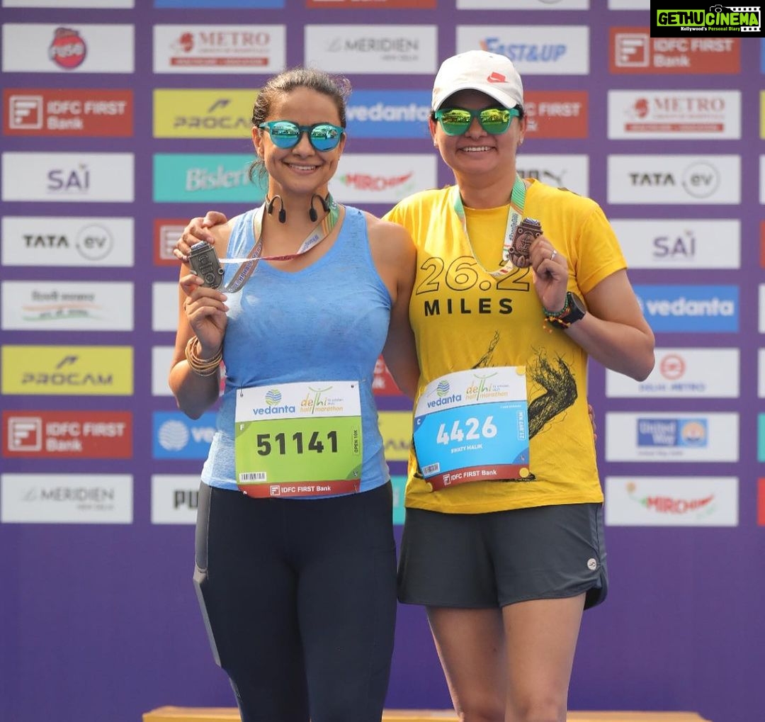 Gul Panag Instagram - What makes any experience special- is the people you share it with. This weekend has been a sport enthusiast’s dream come true. To have had the opportunity to spend time with Ashton Eaton, two time Olympic Gold winner in Decathlon, the world record holder - perhaps one of the greatest atheletes of our time - was out of the world. His incredible ability to be present in the moment and to articulate his thoughts is truly something to be inspired by. And his dance moves aren’t bad either.😅 @swatysmalik well what can I say such an accomplished runner. How she makes time to train every week despite he schedule as a lawyer is admirable . May her tribe grow! Last but not least @fitgirl.india was one more reason I ran today. Like I said in my previous post, I wasn’t planning to run. I was happy to cheer. Thank you Ayesha. ❤️ 📸 @bountyclicks