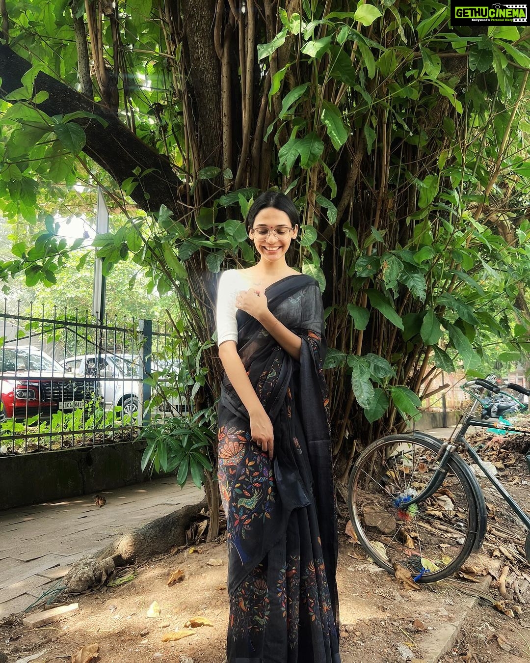 Haniya Nafisa Instagram - കടന്നു പോകുമീ നേരം, നോവാൽ നിറഞ്ഞാൽ പോലും