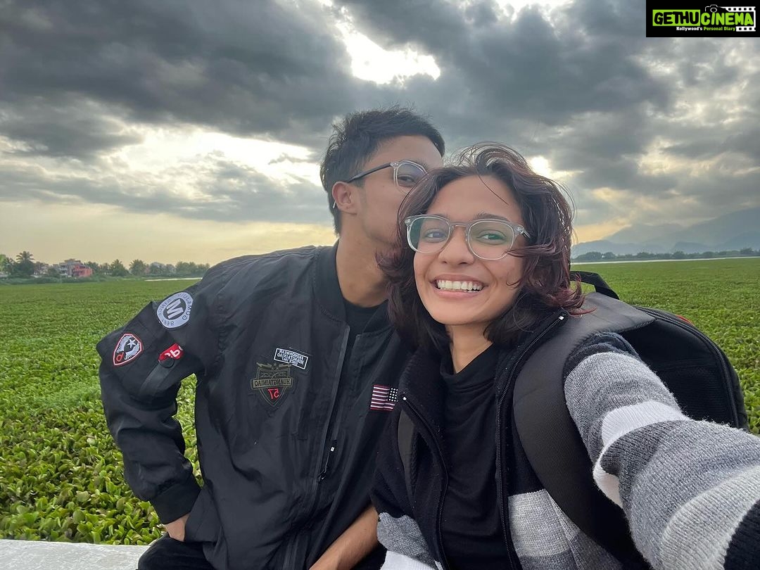 Haniya Nafisa Instagram - Through thick, thin and tattoos to come, I’ll choose you my brother over and over again, Happy Birthday Borden🧍♂️ 🍻To over 6 years of trust falling onto each other without a doubt and to a forever more Heart