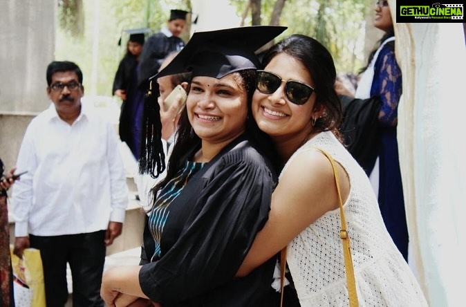 Hari Teja Instagram - Nityammma …. I don’t know how to start , I don’t know how to express .. I wouldn’t be where I am now without you. You are just not a sister in my life .. you played all the roles whenever I needed n made me feel like I’m not alone ❤ Puttinanduku thanks 🥰 Happy birthday talli 🥰 @nithya_hari 🥰