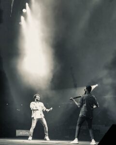 Haricharan Instagram - A stage candid with a person I’ve loved performing with and for. One of the best of our time, @haricharanmusic anna. Here’s to more like this! 

Taken at Yuvan sirs concert in Singapore. 

Loving this pic da, @djgowthamofficial ❤️

#MusicianLife #LiveGigs #Haricharan #Yuvan #Moments #OnStage